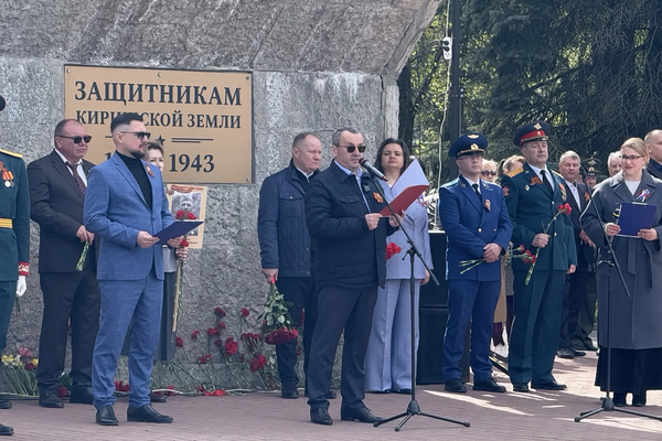 Ярослав Серов поздравил жителей Киришского района с Днём Победы